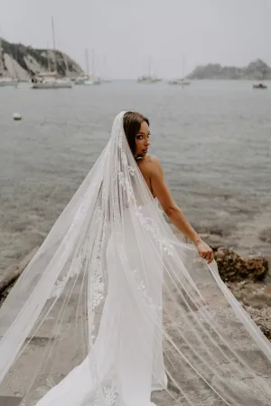 ALBA VEIL