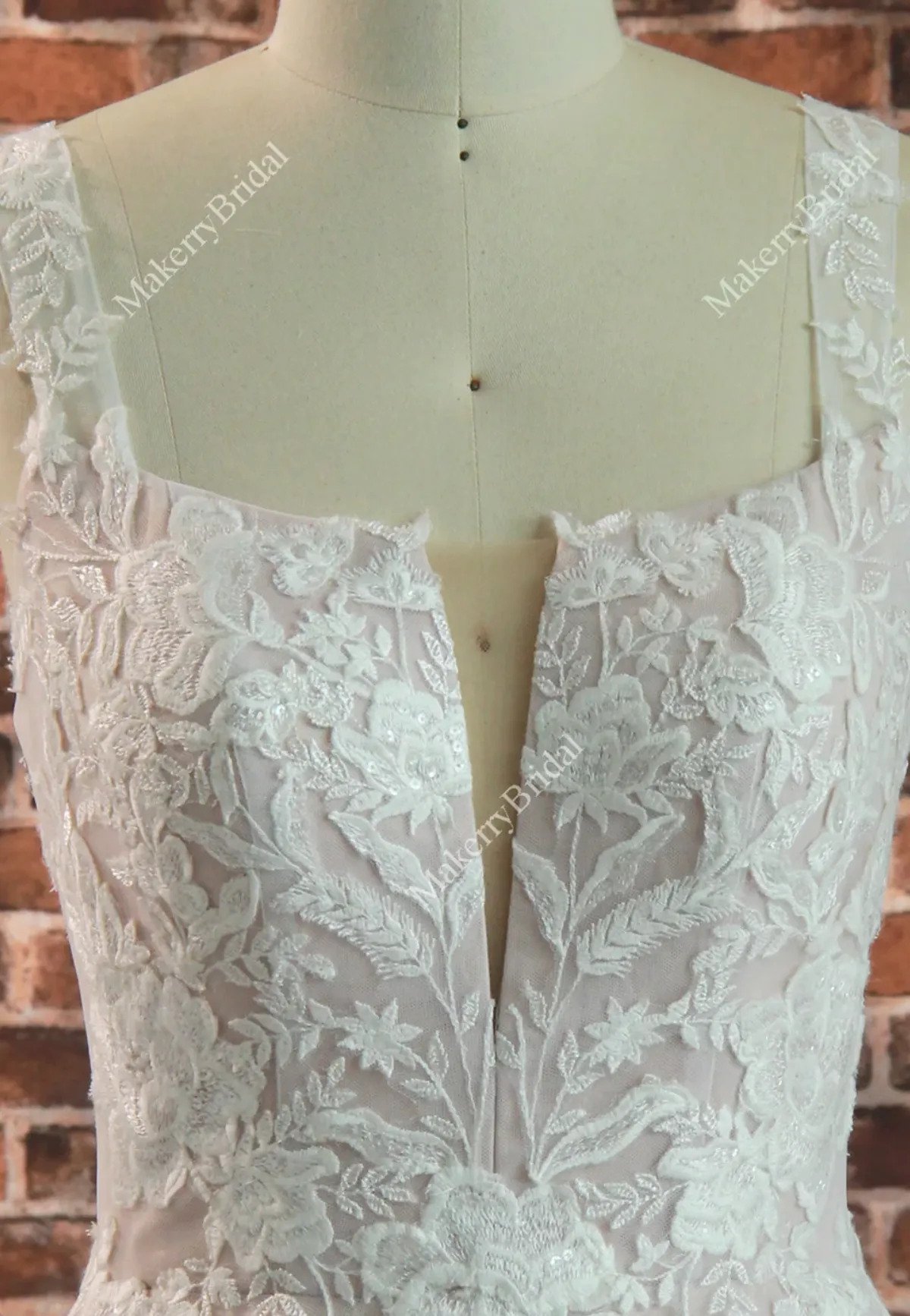Breathtaking Light A-Line Style Scoop Neckline Bridal Gown