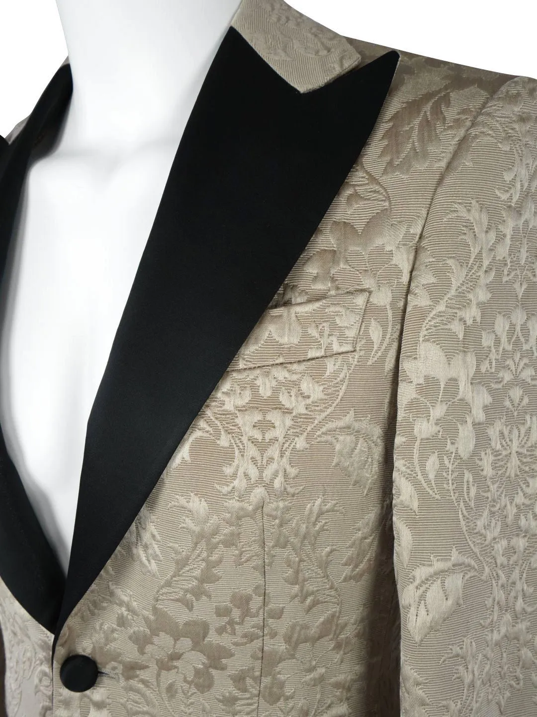 Champagne Oro Fiore and Black Jacket