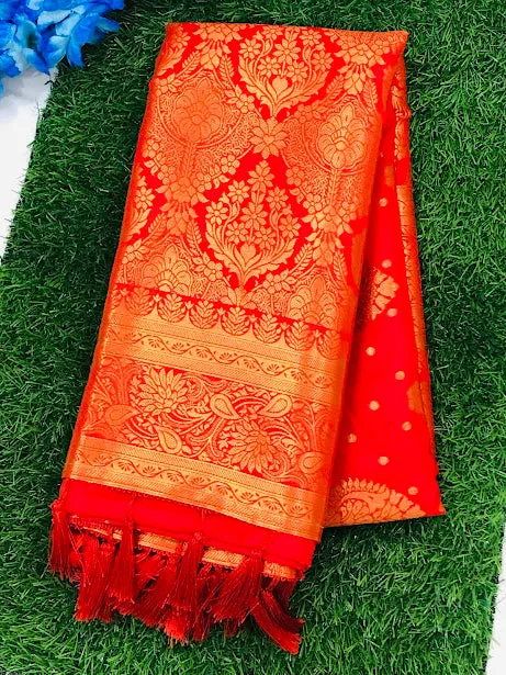 Delightful Red Color Flower Motifs Soft Silk Saree With Rich Pallu