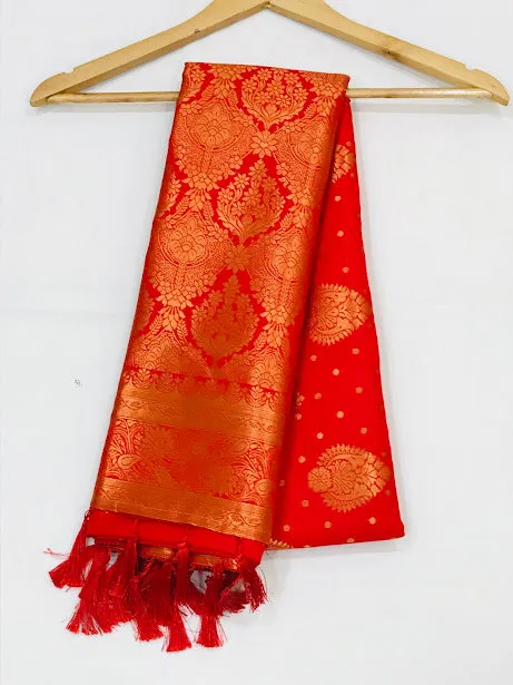 Delightful Red Color Flower Motifs Soft Silk Saree With Rich Pallu