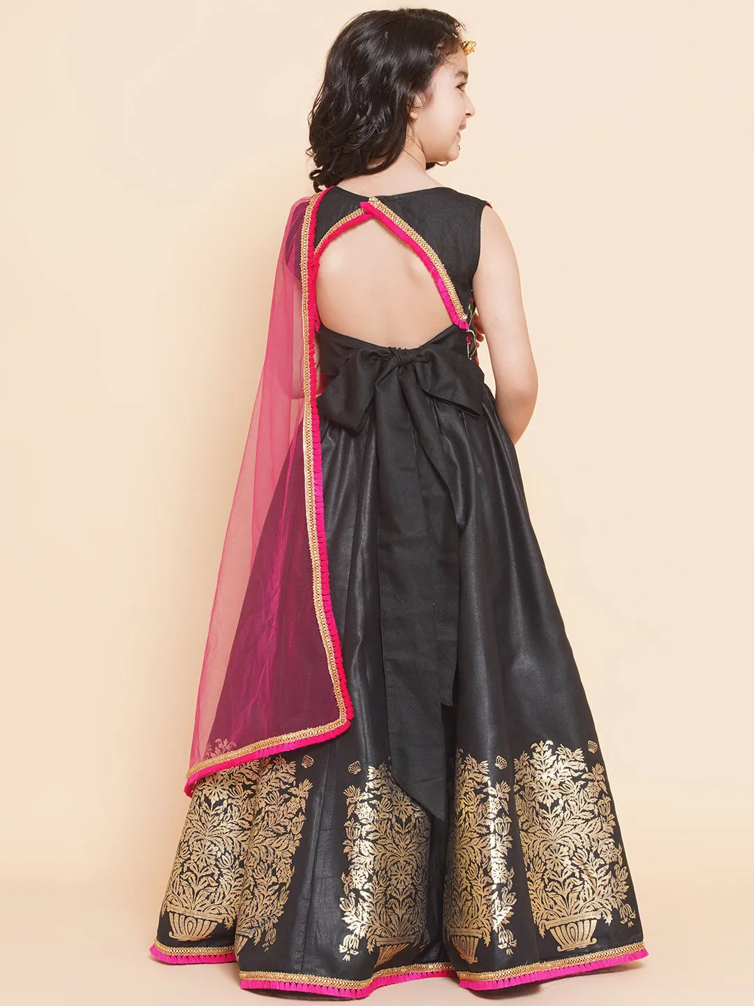 Girls Black Embroidered Choli, With Printed Lehenga Has A Dupatta