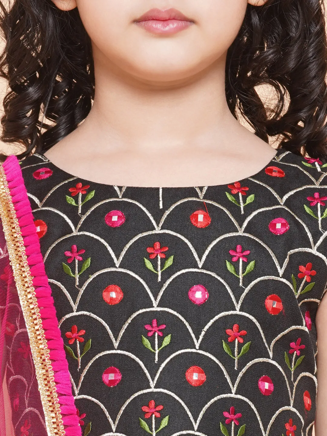 Girls Black Embroidered Choli, With Printed Lehenga Has A Dupatta