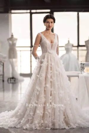 Romantic 3D Flowers Lace Plunging Neck Spring Fall Wedding Dress