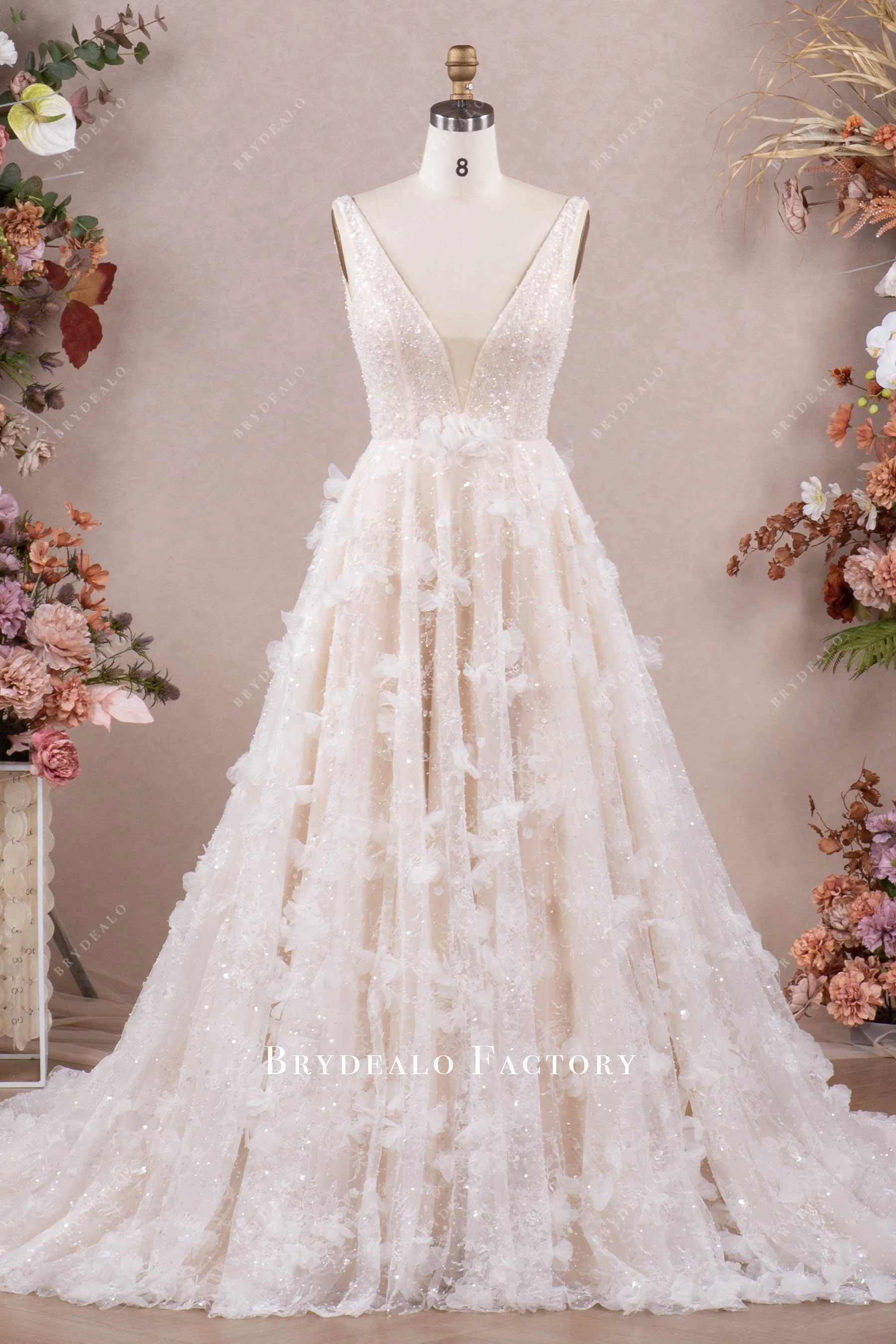Romantic 3D Flowers Lace Plunging Neck Spring Fall Wedding Dress