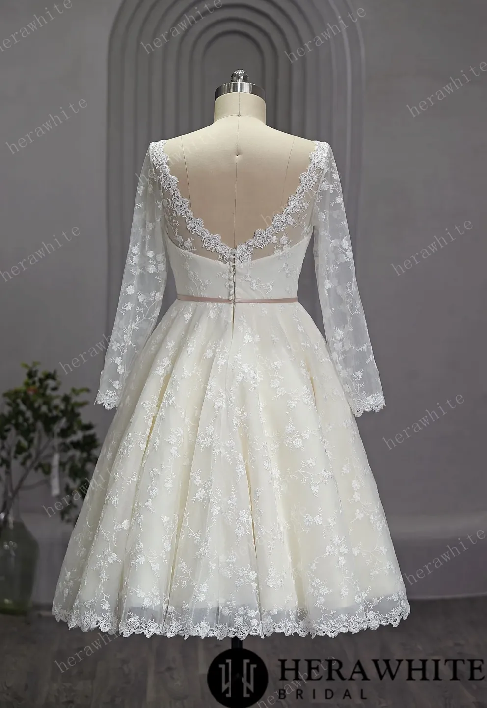 Vintage Lace Wedding Sheer Neckline With Sleeves Tea Length Garden Wedding Dress